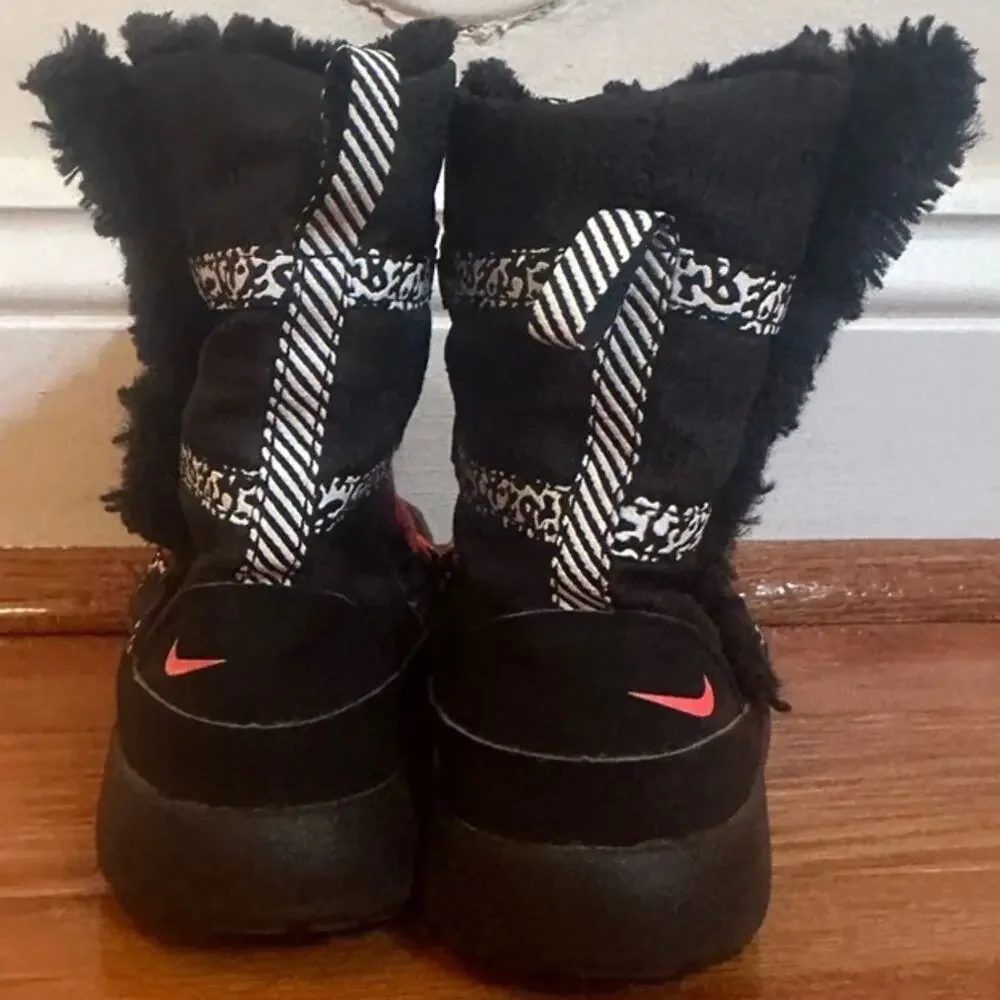 NIKE Winter Boots Roshe Run High Sneakerboot TD ‘Black Hyper Punch’ sz 10 Winter